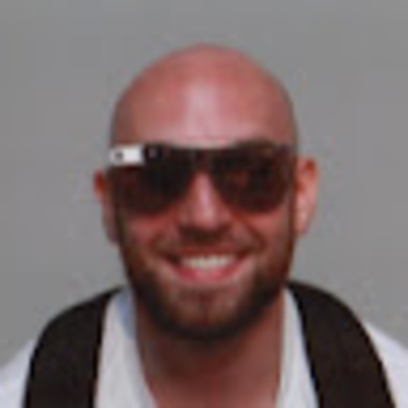 Profile Picture of Nicholas Glennon (@n_glennon) on Poshmark