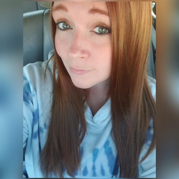 Profile Picture of Jennifer Hack (@jen85hayden) on Poshmark