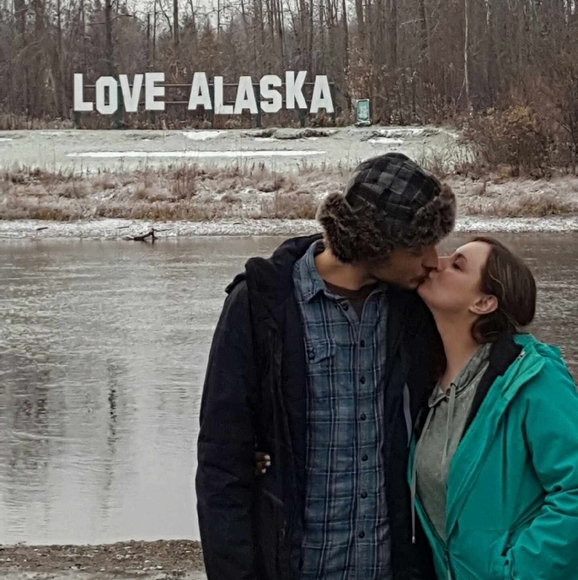 Profile Picture of Roxan Segars (@roxanharvey) on Poshmark