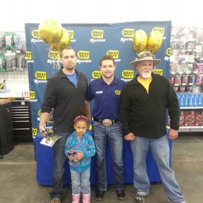 Profile Picture of Justin Garrison (@justingarrison6) on Twitter