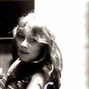 Profile Picture of Julia Bieber (@juliabieber753) on Youtube