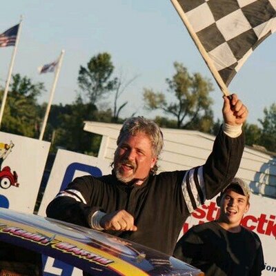 Profile Picture of Jeff McPhail (@mullet54m) on Twitter
