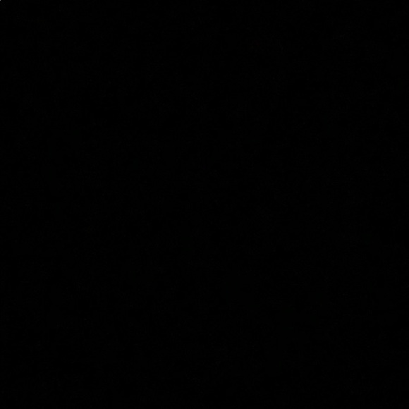 Profile Picture of Dulce Carlos (@dulce_carlos) on Poshmark