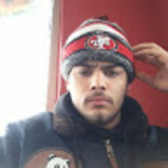 Profile Picture of Matthew Colon (@colonmatthew470) on Poshmark