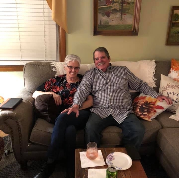 Profile Picture of Tom Murray (@tom82755) on Poshmark