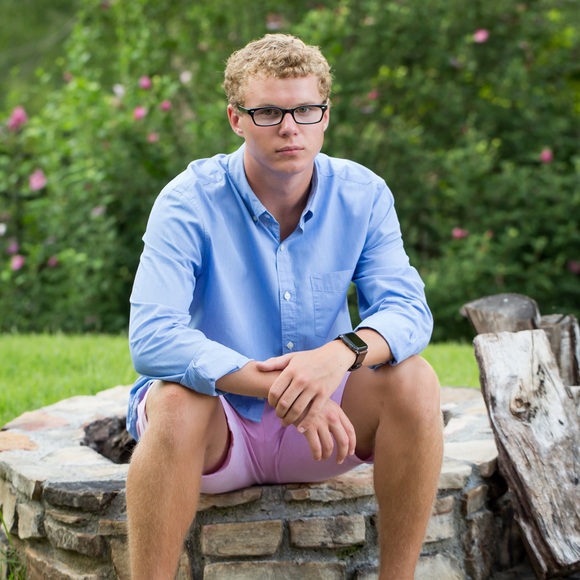 Profile Picture of Ridge Asble (@radble18) on Poshmark