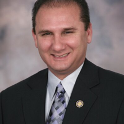 Profile Picture of David Toro (@davidtoro45) on Twitter