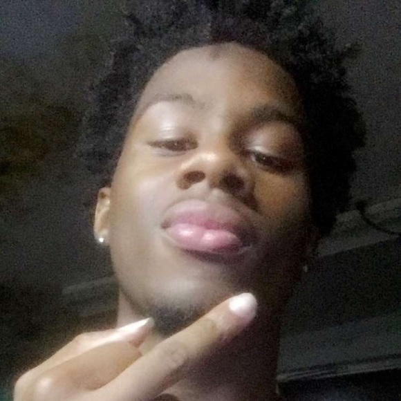 Profile Picture of Marcellas Rayson (@cellas23) on Poshmark