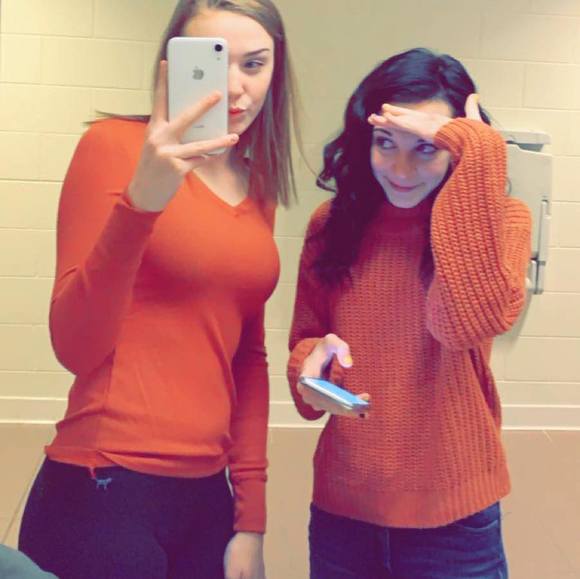 Raina Charlier - Poshmark Profile Picture of Raina Charlier (@rainacharlier) on Poshmark