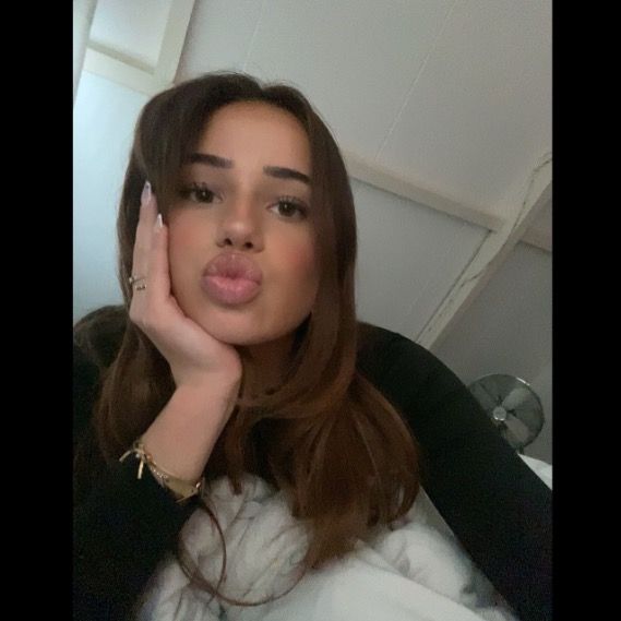 Profile Picture of Kimm (@kim_folbert) on Tiktok