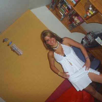 Profile Picture of Sara Collazo (@sariii19) on Twitter