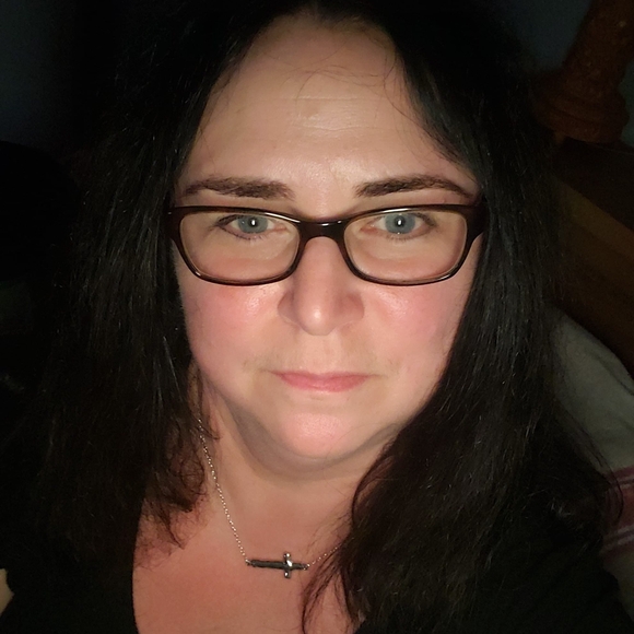 Profile Picture of Ann Bayerle (@ann4gpn) on Poshmark