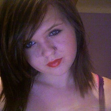 Profile Picture of Sally Tidwell (@vinylPrincess5) on Twitter