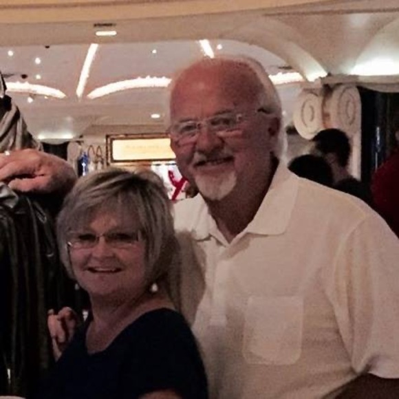 Profile Picture of Jan Andrews (@boop1951) on Poshmark