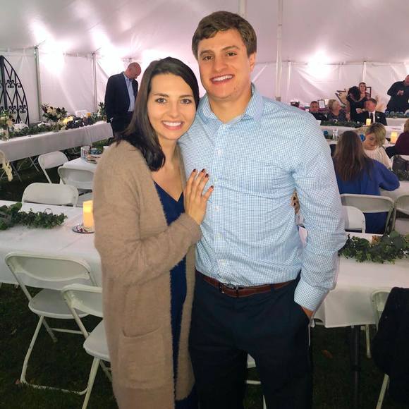 Profile Picture of Danielle Bearden (@dbearden6) on Poshmark