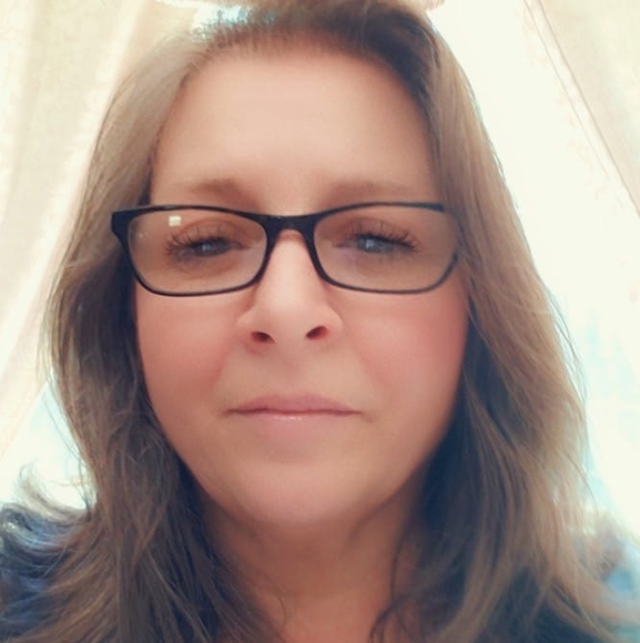 Profile Picture of Melinda Lysaker (@melindalysaker) on Poshmark