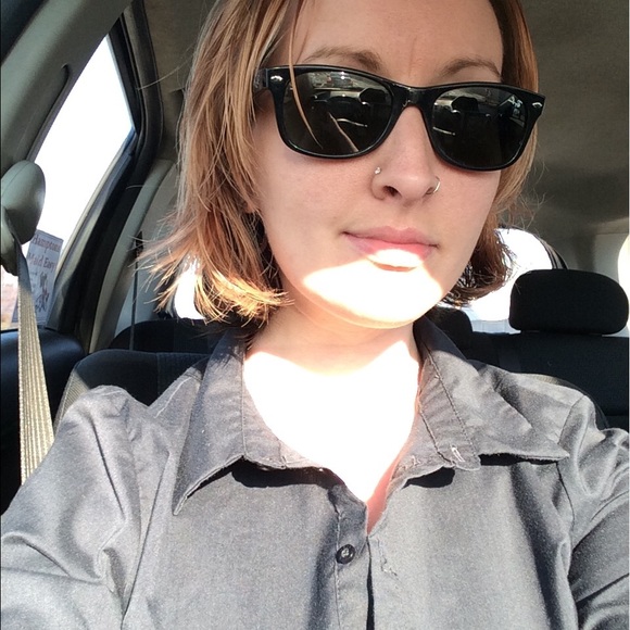 Profile Picture of Meghan Hatton (@meghanhatton) on Poshmark