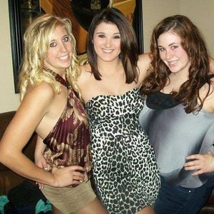 Profile Picture of Kelly Maclean (@kellybobelly_loves_you) on Myspace