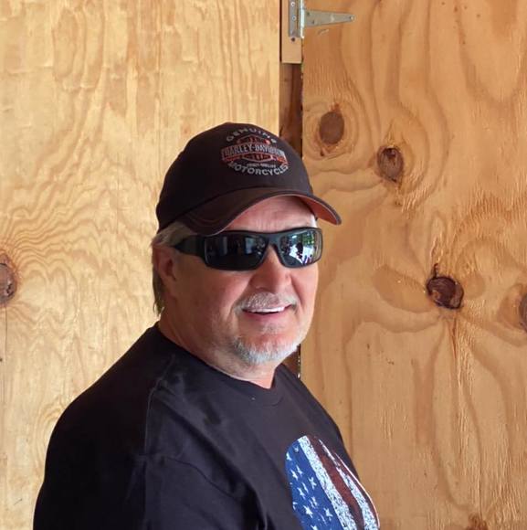 Profile Picture of Meryl Gullings (@mgullings) on Poshmark