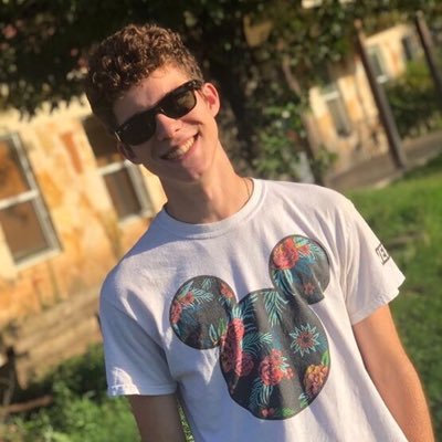 Profile Picture of Joseph MH Gruber (@Joseph_McLain_) on Twitter