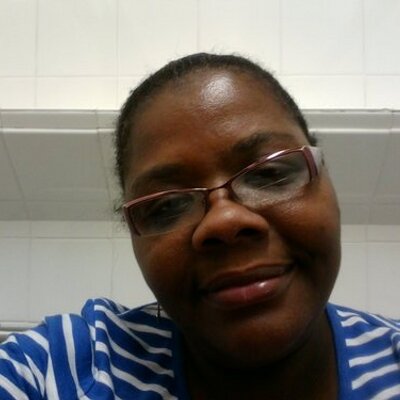 Profile Picture of Ernestine Farris (@pixiefarris) on Twitter