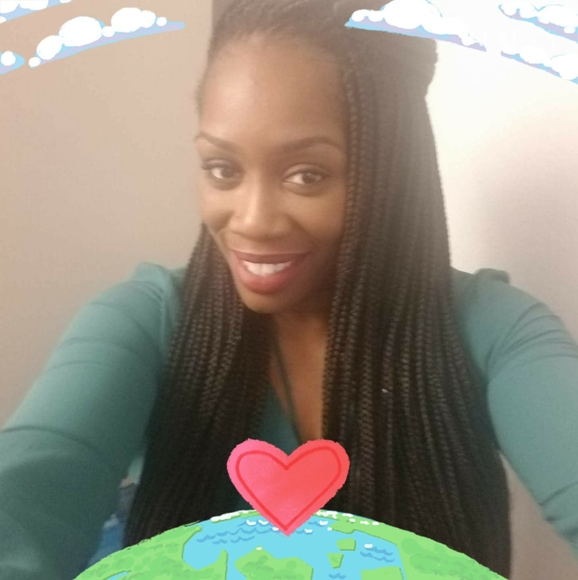 Profile Picture of Antonette Green-jant (@slthgreen) on Poshmark