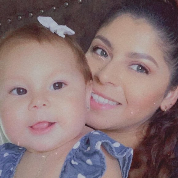 Profile Picture of Lizbeth Barrera (@lizziebarrera) on Poshmark