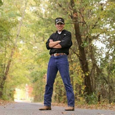 Profile Picture of Cole Allen Giles (@pigboyc17) on Twitter