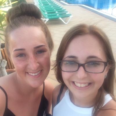 Profile Picture of Lucy Crow (@luciecrow) on Twitter