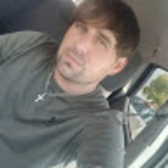 Profile Picture of Tyler Cobb (@tscobbin) on Poshmark