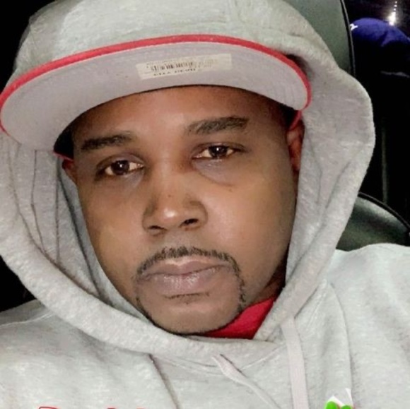 Profile Picture of Charles Thomas (@doucette825) on Poshmark