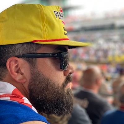 Profile Picture of John Hutton (@jd_hutt21) on Twitter