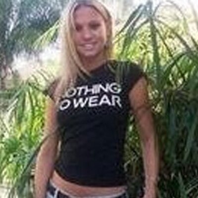 Profile Picture of Beverley Craddock (@Beverleylvvt) on Twitter