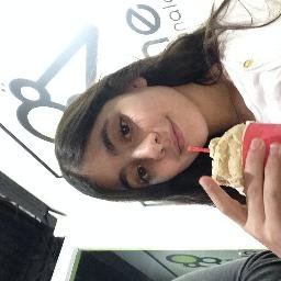 Profile Picture of Chloe Simon (@chloesimon77) on Twitter