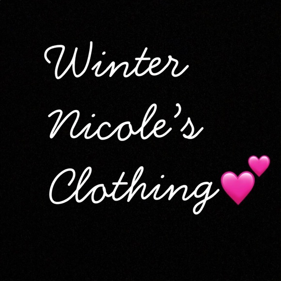 Profile Picture of Winter Terrelonge (@winternicole_) on Poshmark