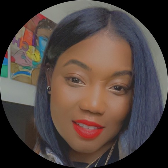 Profile Picture of Danielle Meadows (@osudanni) on Poshmark