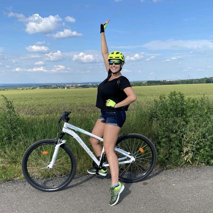 Profile Picture of Ellen (@ellenfreeoff35) on Tiktok