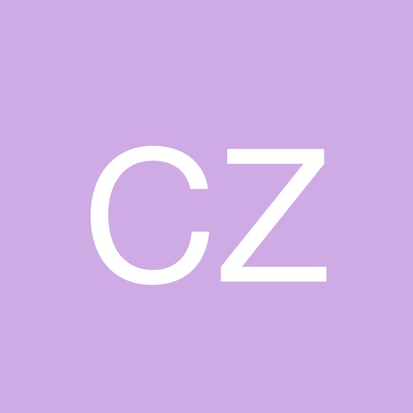 Profile Picture of Claudia Zamarròn (@claudiazamar826) on Poshmark