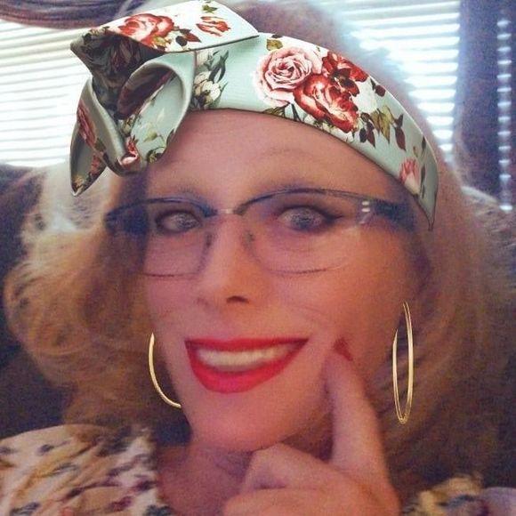 Profile Picture of Candy Fowler (@candy_fowler) on Poshmark