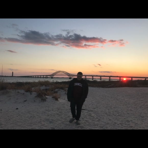 Profile Picture of Liam Farrell (@lfarr6) on Poshmark