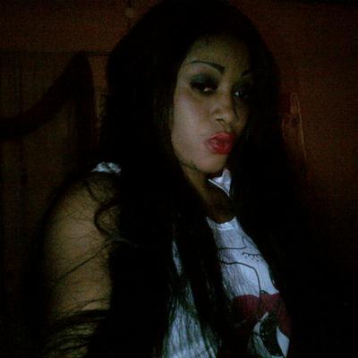Profile Picture of Bella Spencer (@SandyclausSandy) on Twitter