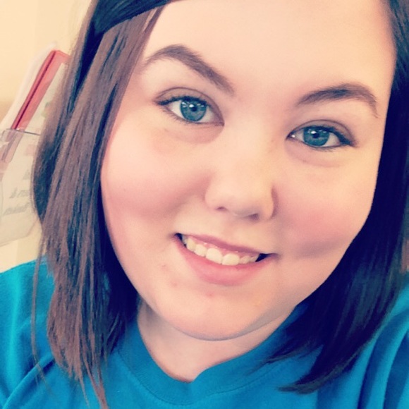 Profile Picture of Katherine Corriher (@katiec_1994) on Poshmark