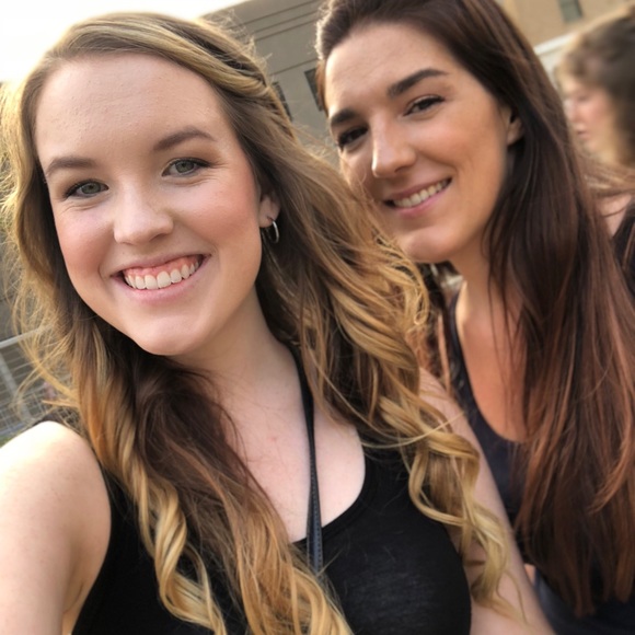 Profile Picture of Miranda Mccarthy (@triplethem) on Poshmark