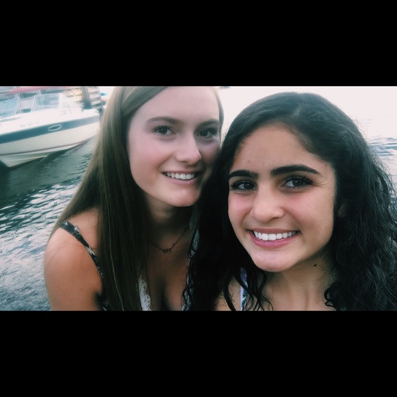 Profile Picture of Sophis Anslinger (@sophieanslinger) on Poshmark