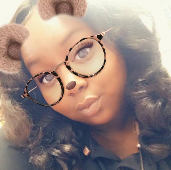 Profile Picture of Reshonda Norsworthy (@rnorsworthy) on Poshmark