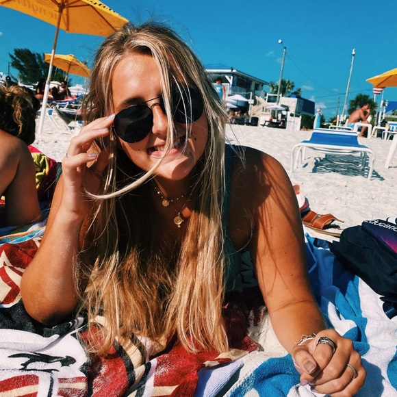 Profile Picture of Alex Schaffer (@alexanderas) on Poshmark