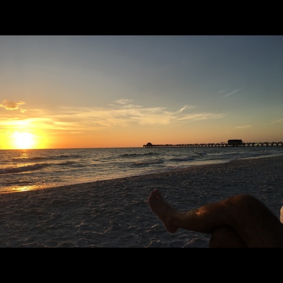 Profile Picture of Lauren Becotte (@lbecotte) on Poshmark