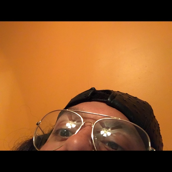 Profile Picture of Eli Alicea (@elzs21) on Poshmark