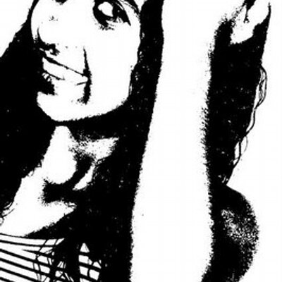 Profile Picture of Caroline (@brook_wink) on Twitter
