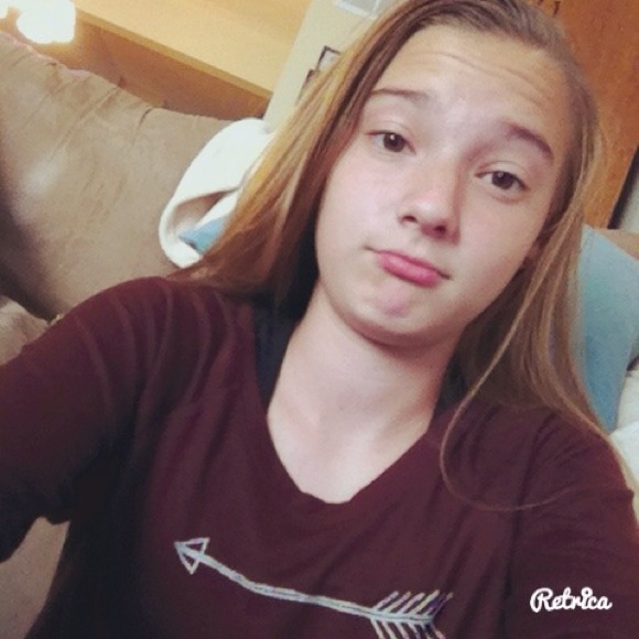 Profile Picture of Sarah Lagergren (@sarah_lagergren) on Poshmark